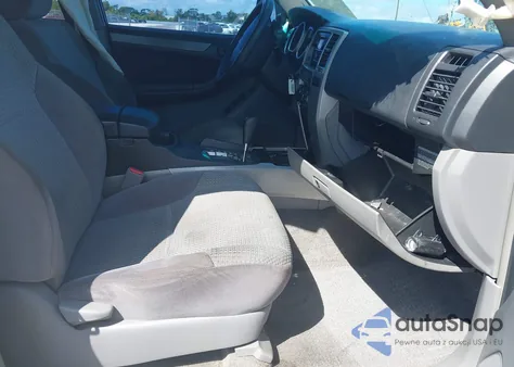 2005 Toyota 4Runner Sr5 V6 z USA, uszkodzony, nr VIN JTEZU14R650051029